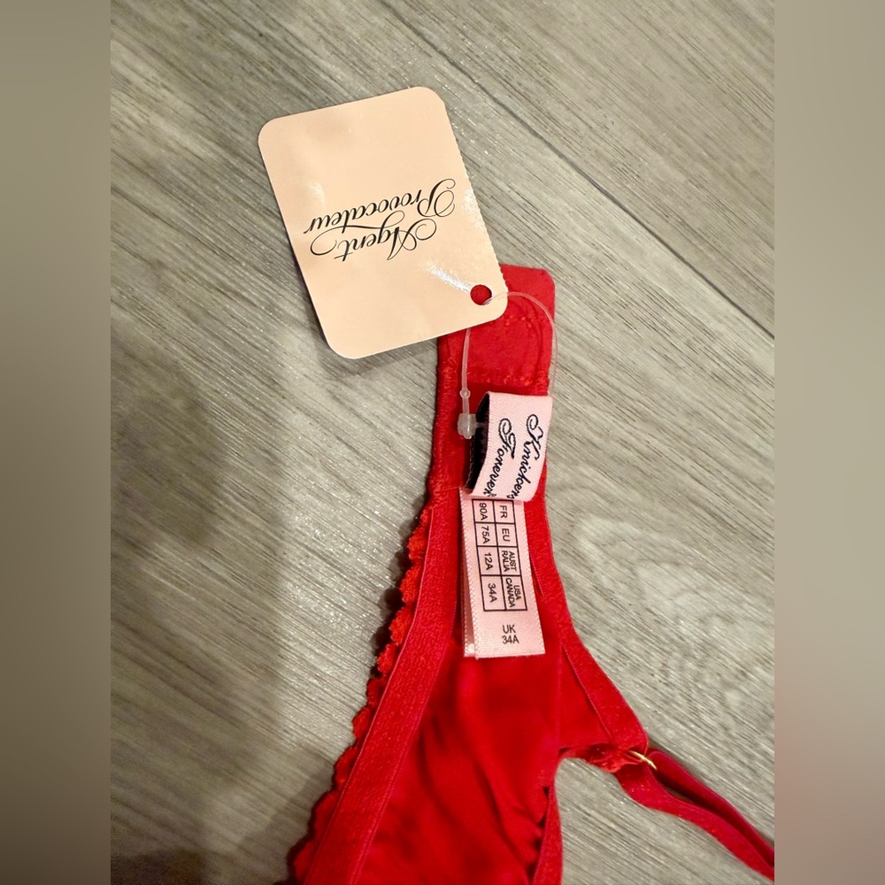 Agent Provocateur Tammi Red Silk Blend Bra. 34A. NWT. - Picture 6 of 6